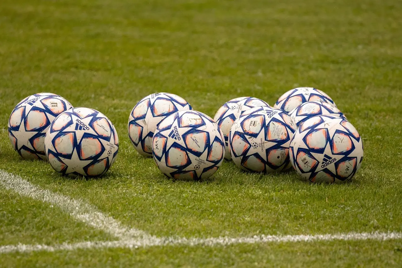 Tæt runde i Derde Divisie Sunday: små marginaler og masser af rene bur i runde 8